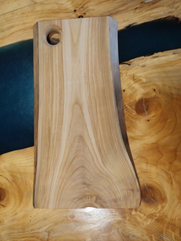 Třešňové prkénko 44,5 cm x 27 cm