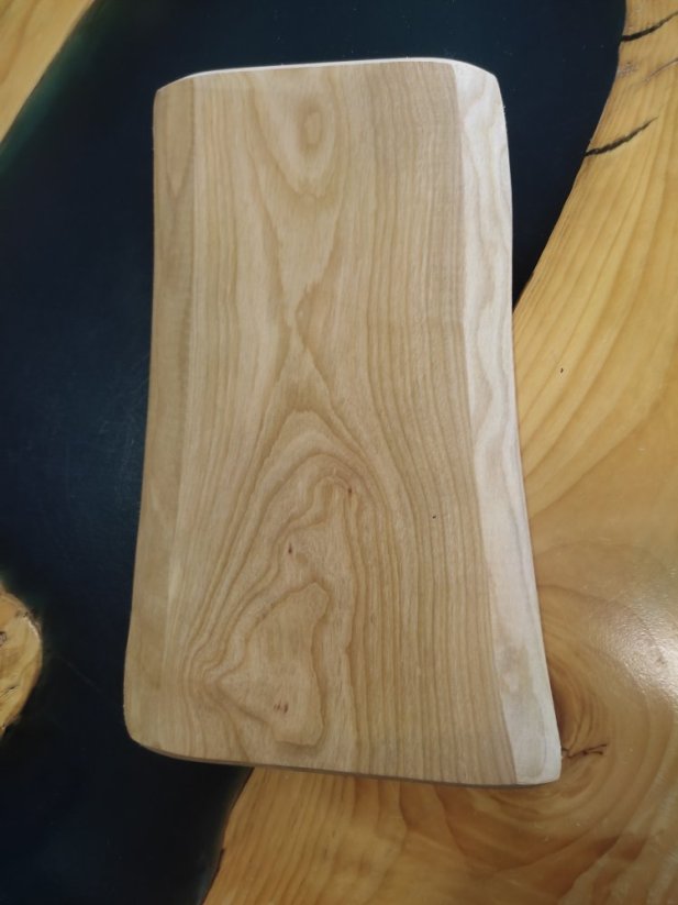 Třešňové prkénko 31 cm x 19 cm