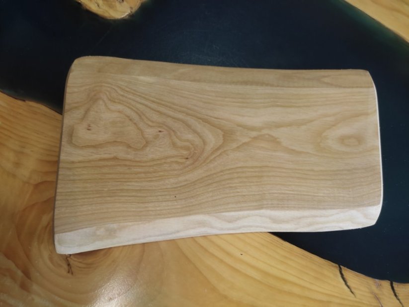 Třešňové prkénko 31 cm x 19 cm